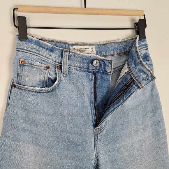 Abercrombie & Fitch Size 25S The 90s Straight Ultra High Rise Jeans Side Slits - Picture 9 of 13